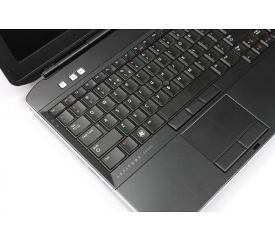 Dell Latitude E5530 (Core i5-3320M, Intel HD Graphics 4000, 15.6 inch LED (1366x768))